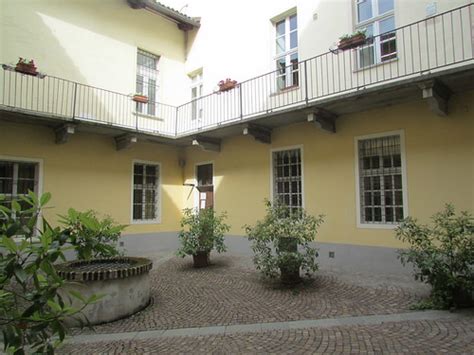 Palazzo Comunale Cortile Interno Per L Utilizzo Consult Flickr