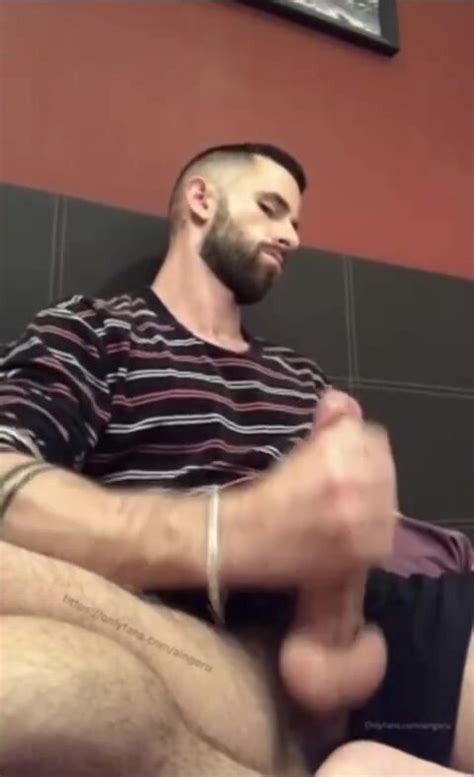 Big Cock Guy Jerking Off To Porn Video ThisVid