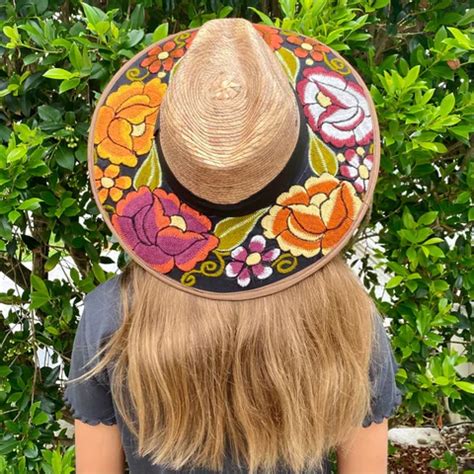 Mexican Hat: 10 Ways to Rock this Fashion Accessory Like a Pro