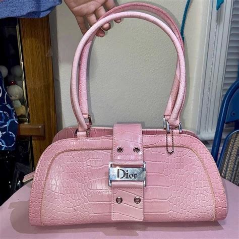 Cute pink purse 👛 On Wednesdays we wear pink!!... - Depop