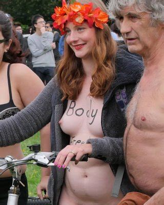 Cute Brunette Southampton 2016 Wnbr World Naked Bike Ride Porn Pictures XXX Photos Sex