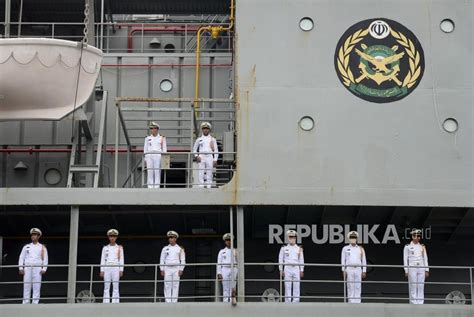 Kapal Perang Iran Berlabuh Di Pelabuhan Tanjung Priok Republika Online