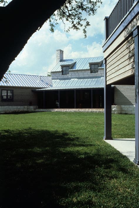 Building Burnet Ranch House — Larry Speck