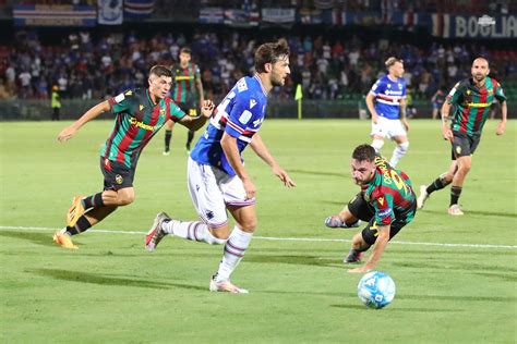 Calciomercato Serie B, ultimi giorni di mercato infuocati in serie