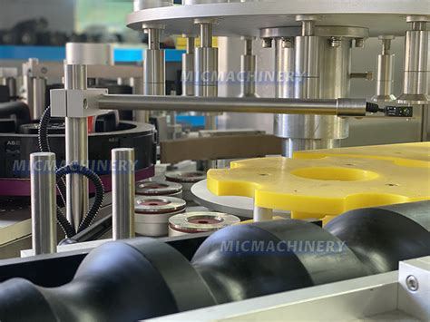 Experienced Supplier Of Hot Melt Glue Labeling Machine Bopp Labeling Machine Hot Melt Labeling