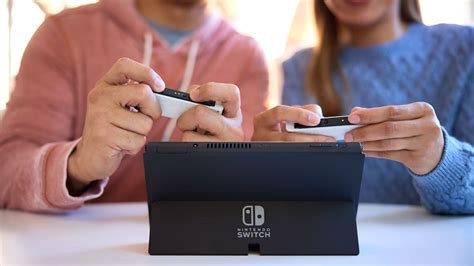 Портативная игровая консоль Nintendo Switch (OLED-модель) купить в ...