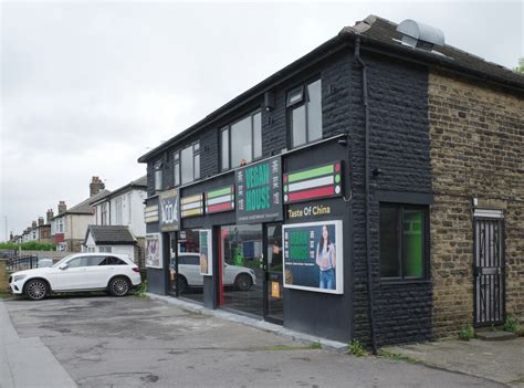 takeaways bradford road  pudsey habiloid geograph britain