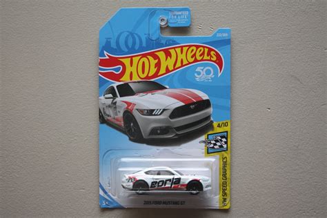 Hot Wheels HW Speed Graphics Ford Mustang GT White