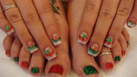 45 Lovely Christmas Toenail Art Design Ideas