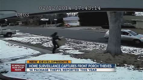 Video Thief Grabs Package Off Porch Youtube