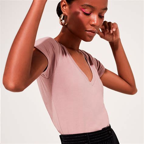 Camiseta Gola V De Algod O Eg Pcio Cor Nude Merci Mercishoponline