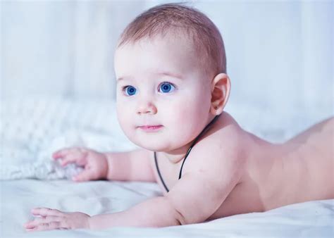 Naked child ภาพถายสตอก Naked child รปภาพปลอดคาลขสทธ Depositphotos