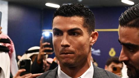 Cristiano Ronaldo Presentado Como Nuevo Jugador Del Al Nassr Un Sueldo De Otro Planeta Y Una