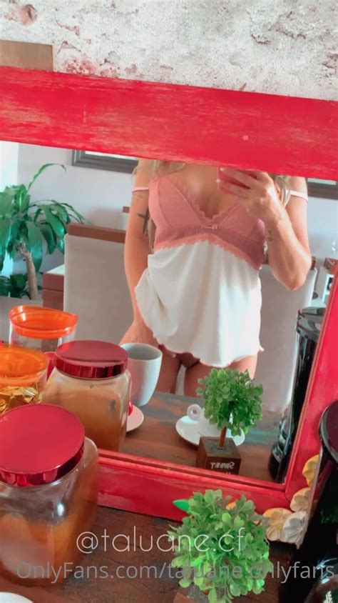 Taluane Showing Off Naked While Making Breakfast Cnn Amador