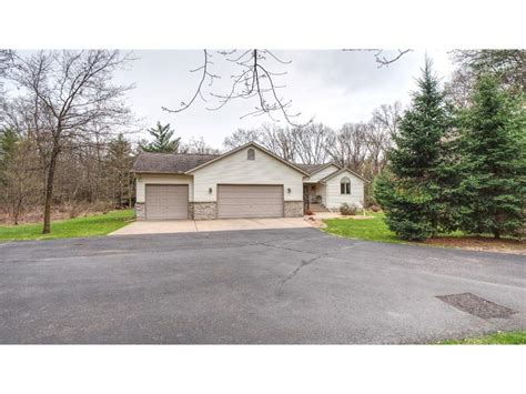 5623 Perth Drive Eau Claire Wi 54703 Mls 1572691 Edina Realty