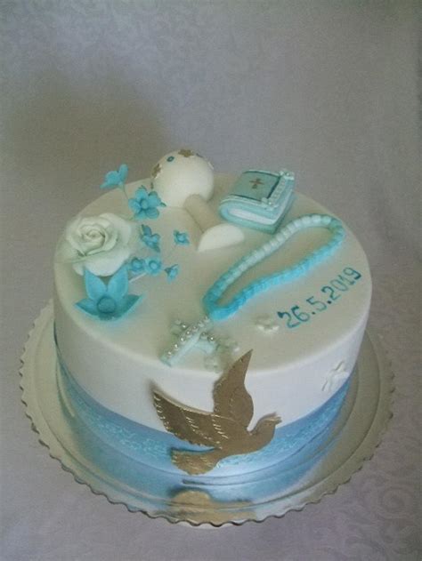 First Holly Comunnion Cake Decorated Cake By Vebi Cakes Cakesdecor