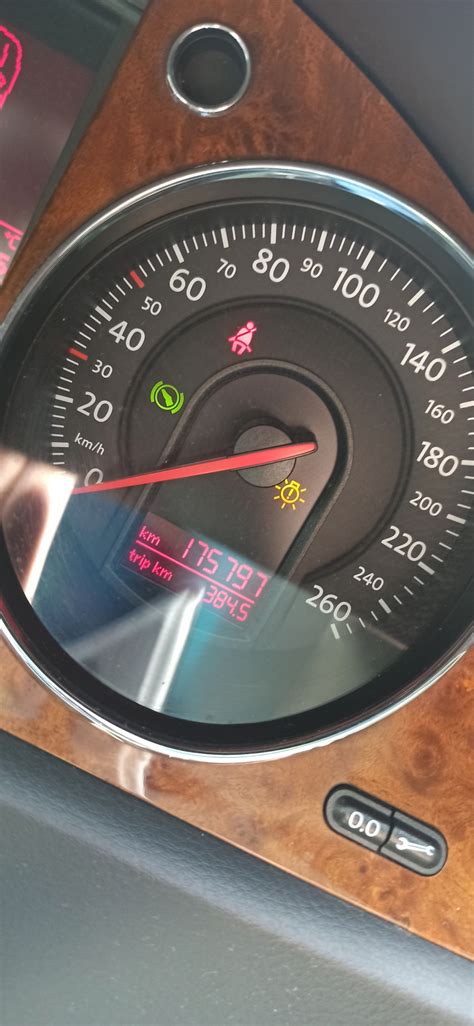 Желтая лампа, следом чек пассатб6 — Сообщество «Volkswagen Club» на DRIVE2