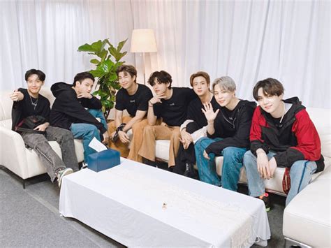 Dua Lagu Nangkring Di Chart Billboard Hot Apa Artinya Bagi Bts