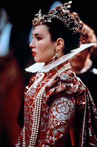 Quiz Les plus belles robes rouges du cinéma 1 Chevaux Actrices