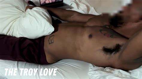 9 Minutes Of Voyeurism Hot Guy Jerks Off Watching Porn Video 49 Pornhub Gay