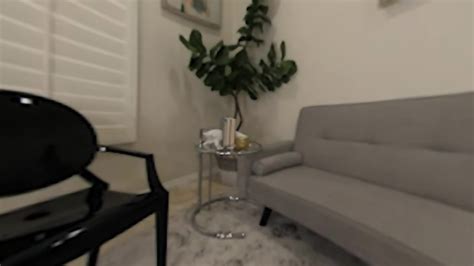 Your Friend S Hot Mom Reagan Foxx Shows You How To Treat A Milf