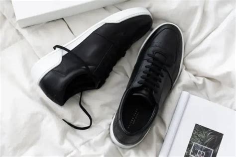 Find Your Swagger With The Best Mens Black Sneakers Oliver Cabell