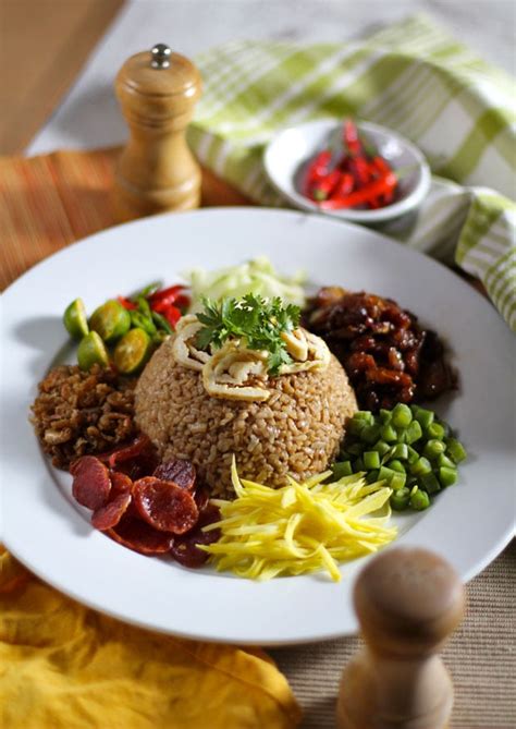 Khao Kluk Kapi Thai Fried Rice With Shrimp Paste Will Fly For Food