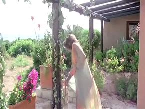 Nove Ospiti Per Un Delitto Nude Scenes Aznude