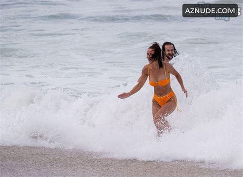 Aesha Scott Sexy Shows Off Her Amazing Body Wearing A Hot Orange Bikini At The Beach With Scott