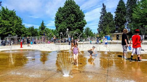 HAWTHORNE PARK - MEDFORD, OREGON - Southern Oregon Family Magazine