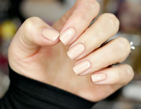 Essie Perennial Chic