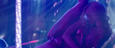 Scouts Guide To The Zombie Apocalypse Nude Pics Page 1