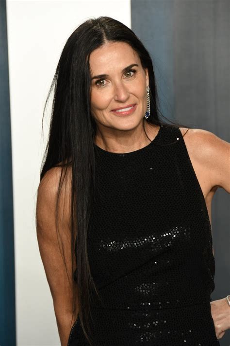 Demi Moore pozuje w skąpym bikini w Grecji letnia aktorka zachwyca