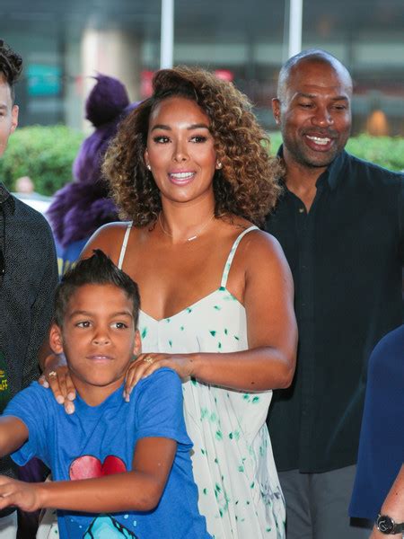 Derek Fisher with Matt Barnes' Family at Nut Job 2 Premiere ⋆ Terez ...