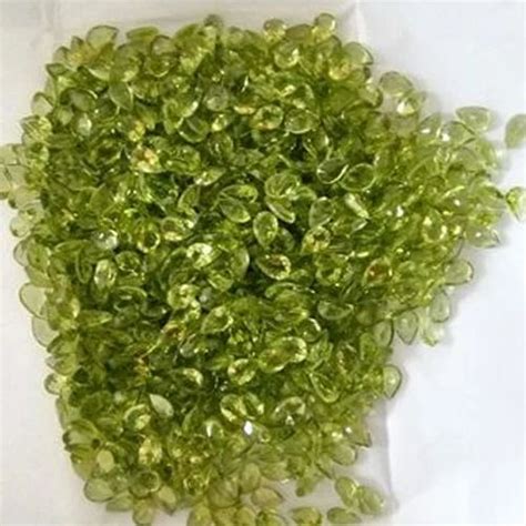 Peridot Gemstone at Rs 40/carat | Peridot Gemstone in Jaipur | ID: 14525896055