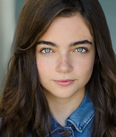 Taegen Burns - Films, Biographie et Listes sur MUBI