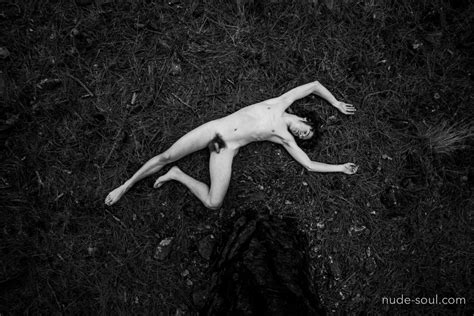 Supra Nude Soul Art Photos