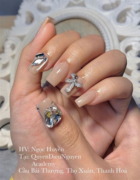 Nail thạch nude cham nơ đá khối Móng tay