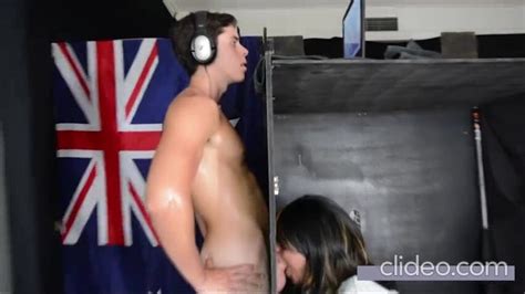 STR GAY GLORYHOLE ThisVid