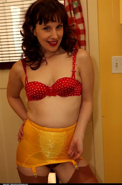 Nylonangie Dirty Angie Leo Mature New Update Xxx Porn Pics
