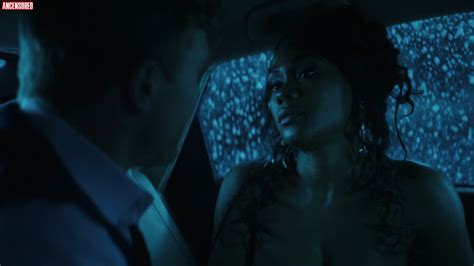 Shannon Thornton nude pics página 1