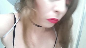 Jengibre Paris Orinando Y Bailando Abeja Xvideos