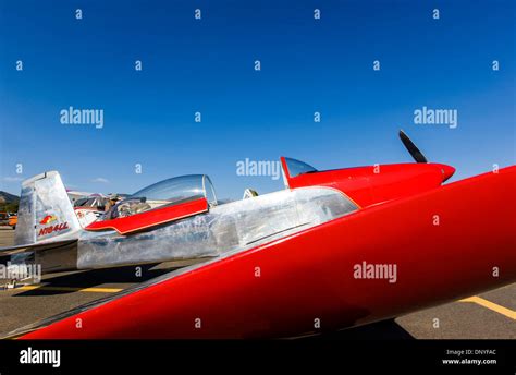 Airplanes Hi Res Stock Photography And Images Alamy