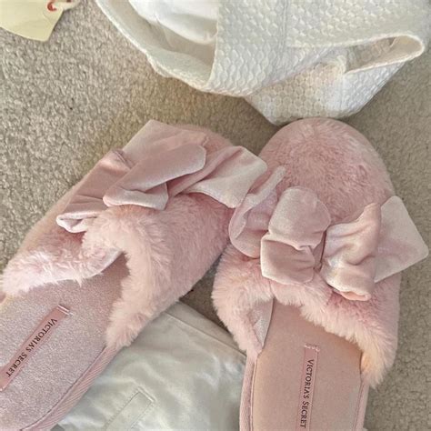 Victorias Secret Womens Pink Slippers Depop