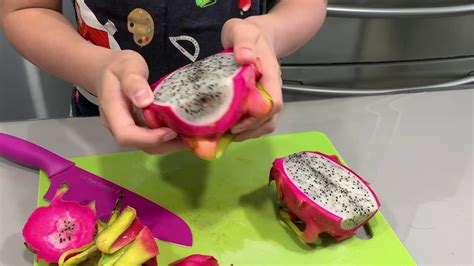 Best Way To Cut Up Dragon Fruit At Gloria Stoltzfus Blog