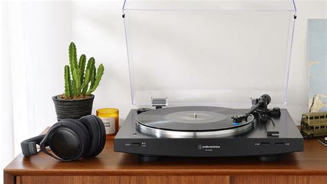 Audio-Technica Unveils New Bluetooth-Enabled Turntables