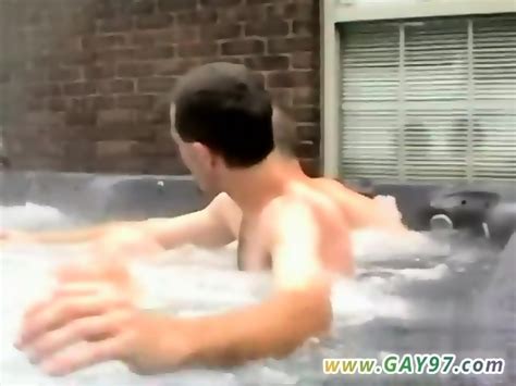 Nude Amateur Galls Gay The Folks Commence Off Sucking On Those Saucy Straight Guy Cocks