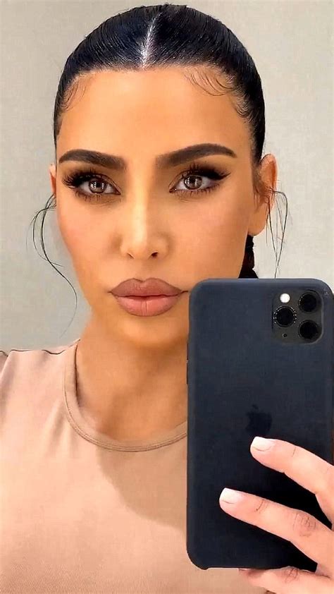 Kim Kardashian Fierce Eyebrows And Nude Brown S Lipstick Makeup Look