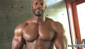 Black Bodybuilder Videos And Porn Movies Pornmd Gay