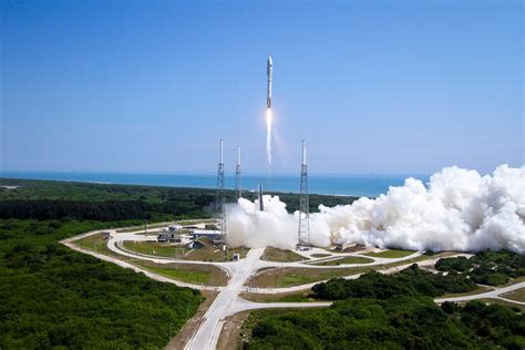 Th Space Wing Launches Th Orbital Test Vehicle Space Launch Delta